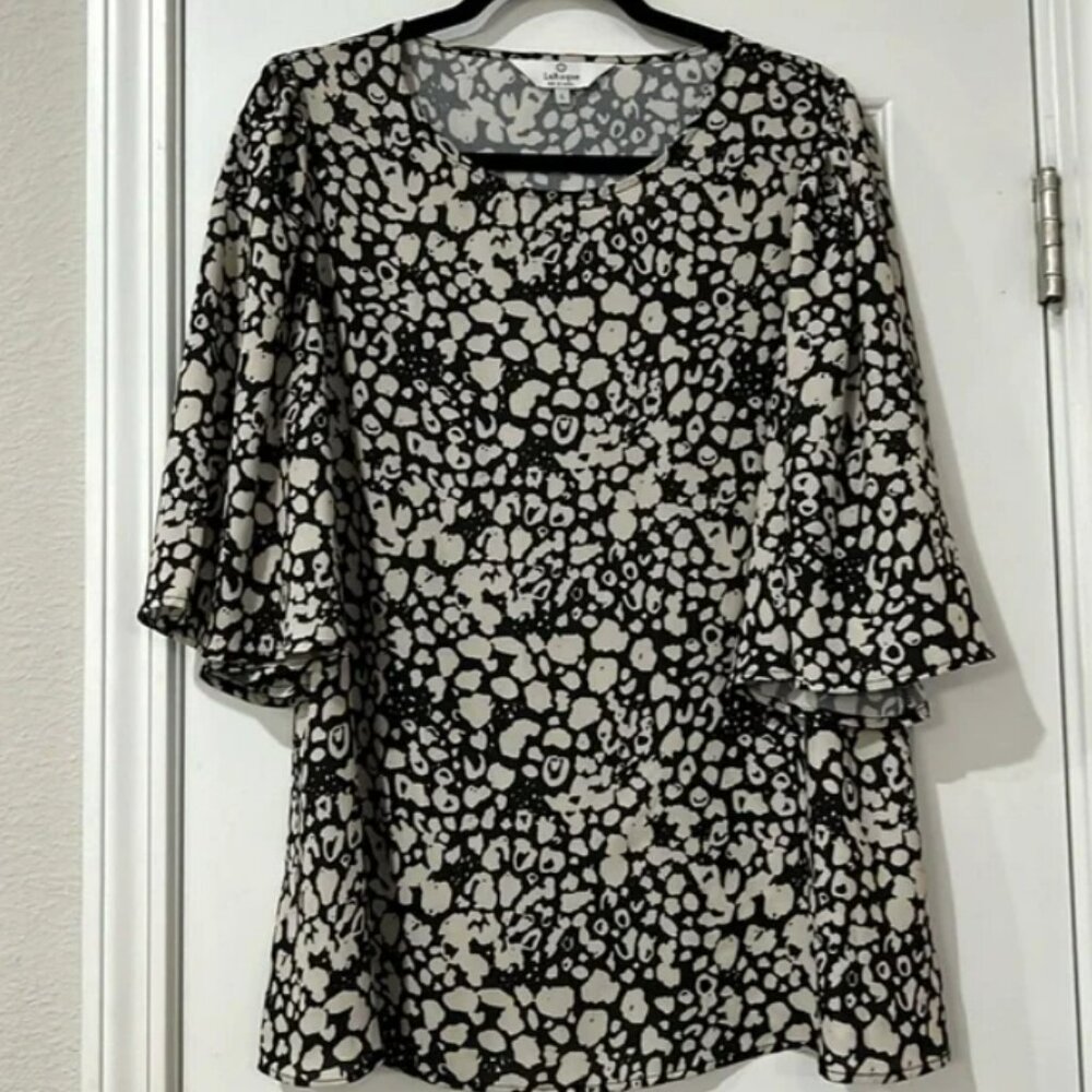 LaRoque Black & Cream Flutter Sleeve Women's Top